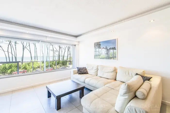 Imarangatu Punta del Este Apartamento en venta frente al mar Punta del Este.