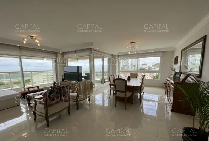 Apartamento en Le Jardin Esquinero de 3 Suites + dependencia