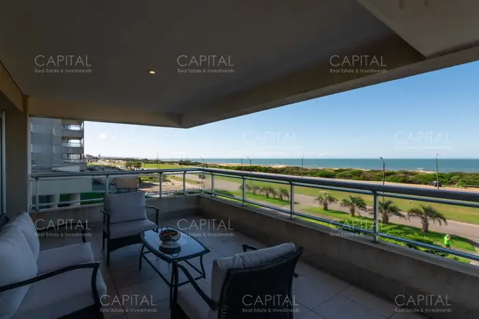 Espectacular Apartamento en Venta primera línea Playa Brava