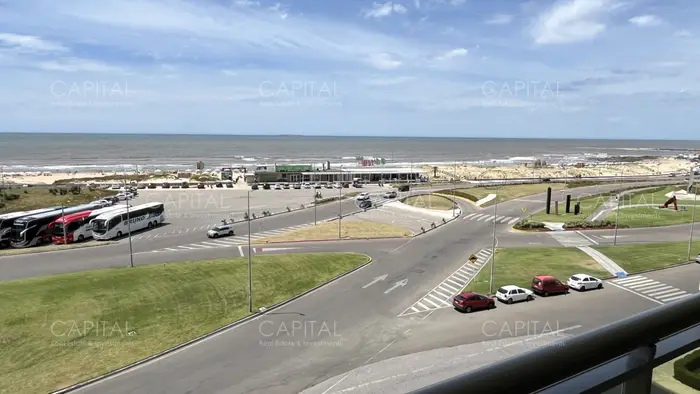 Apartamento en Imperiale de 3 dormitorios en venta.
