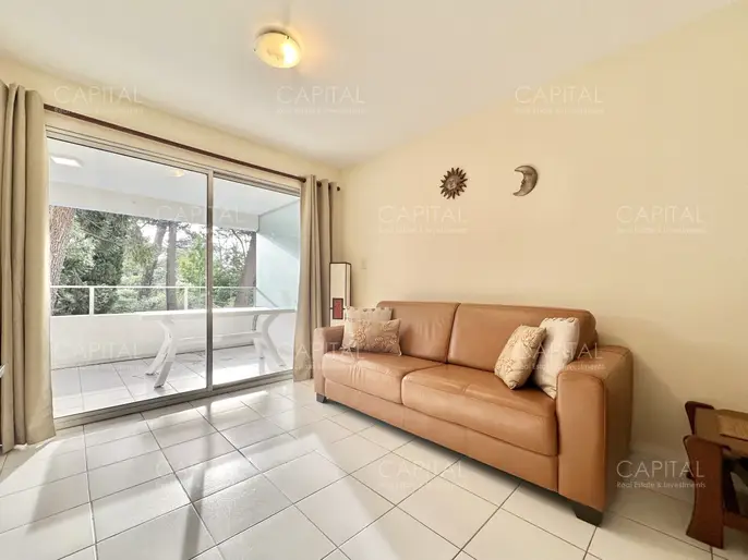 Apartamento de tres dormtiorios con parrillero propio, Playa Mansa, Punta del Este.
