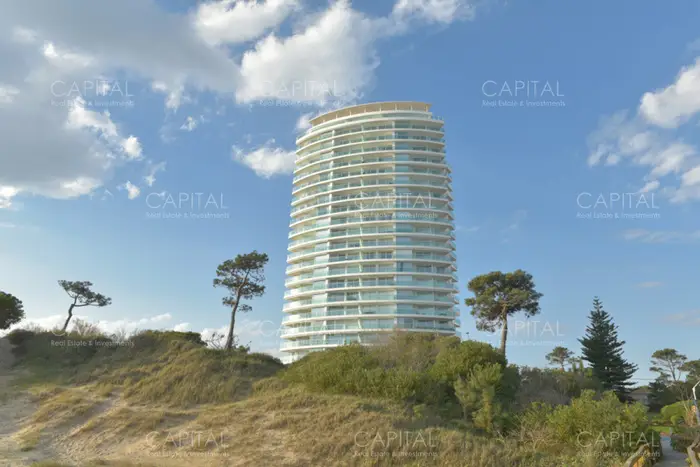 Paramount Tower Penthouse en Venta en Playa Mansa