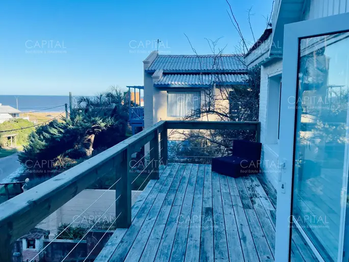 Casa en Montoya a solo 1 cuadra del mar con vista