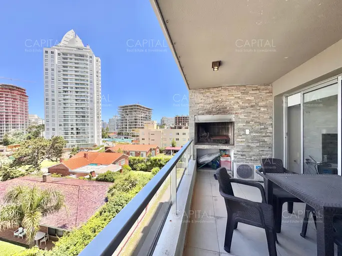 Apartamento de dos dormitorios en Playa Brava de Punta del Este
