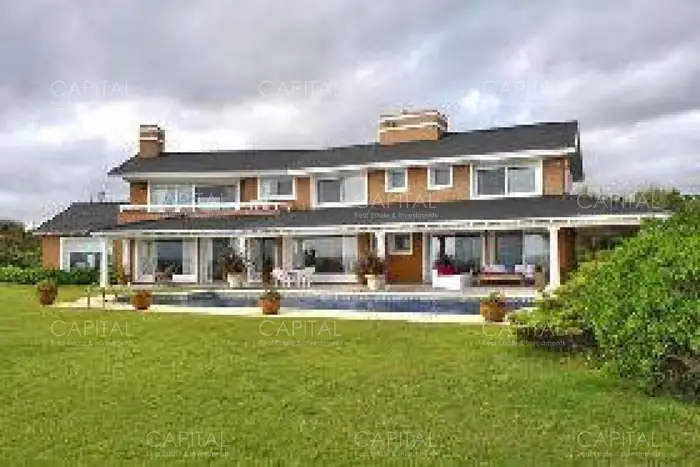 Casa residencial en el mar, Solanas, Punta del Ballena