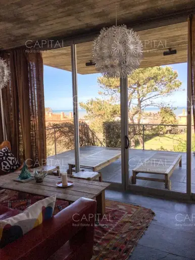 Casa de Tres Dormitorios en Alquiler, Montoya