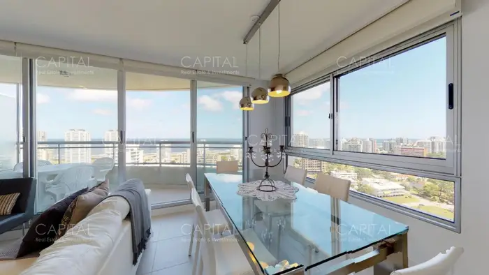 Apartamento dos dormitorios Ocean Drive Punta del Este Mirando el Mar