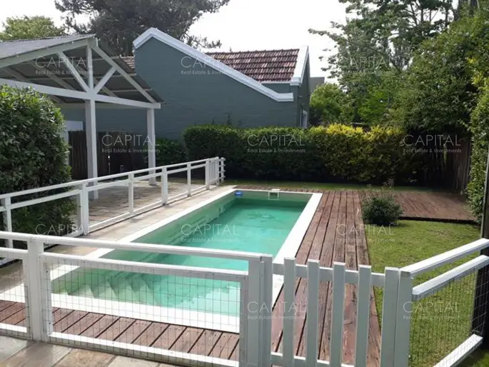 Casa en alquiler en Montoya La Barra