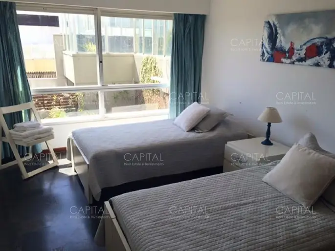 Apartamento de 3 Dormitorios - Puerto Punta del Este