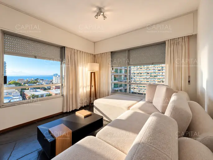 Apartamento de dos dormitorios en alquiler en punta del este a metros de gorreo