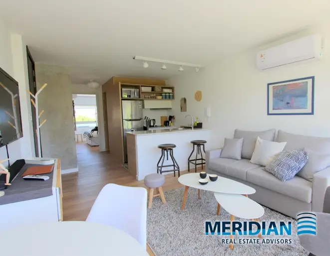 Apartamento en venta c/ cochera en Pocitos