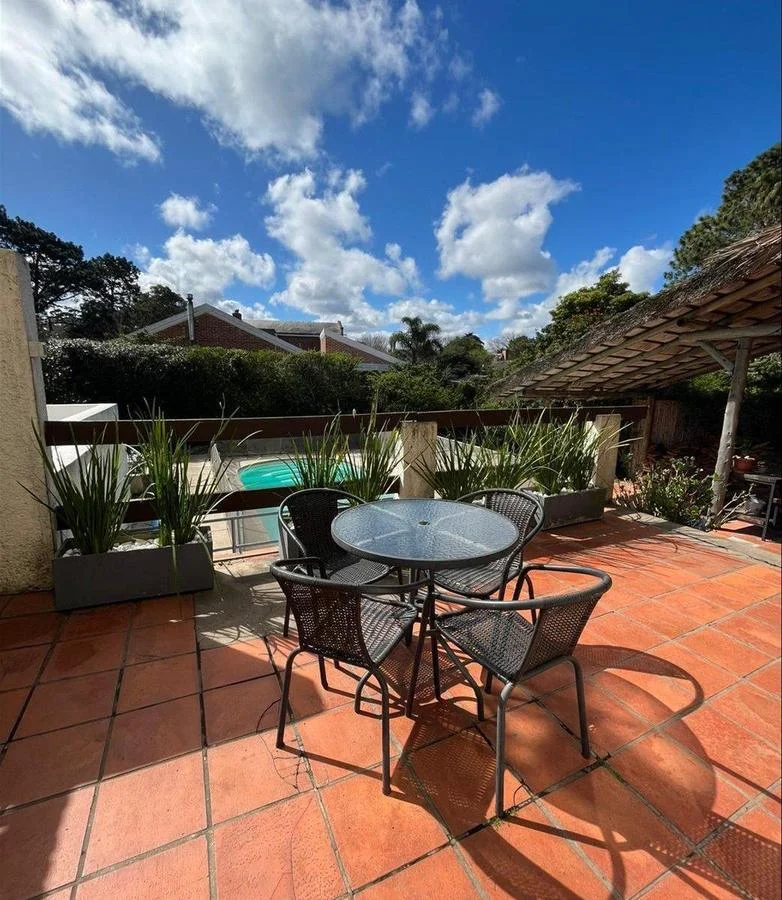 Casa en Playa Mansa, propiedad 258963 -Imagen 4