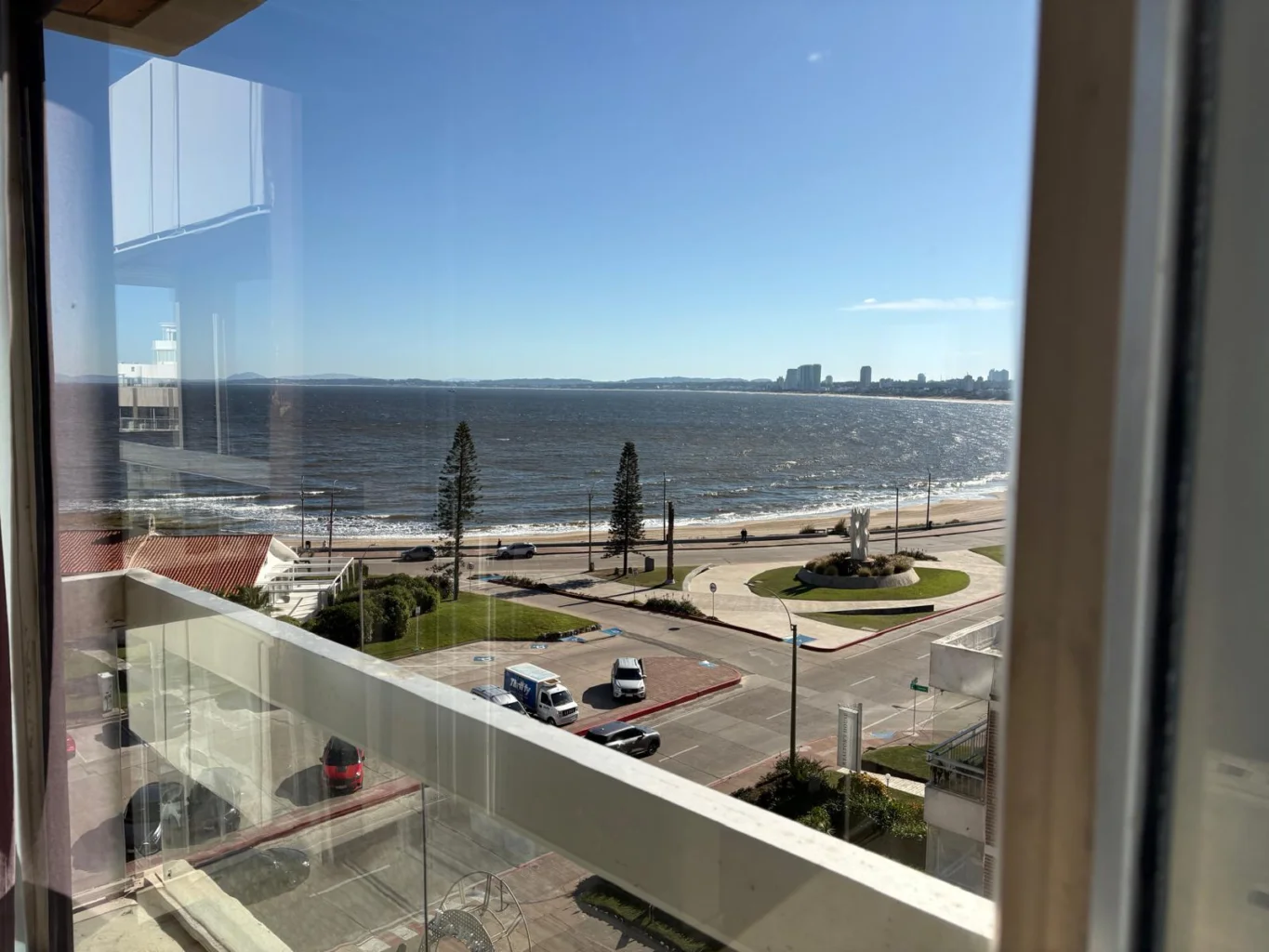 Apartamento en Playa Mansa, propiedad 274257 -Imagen 2