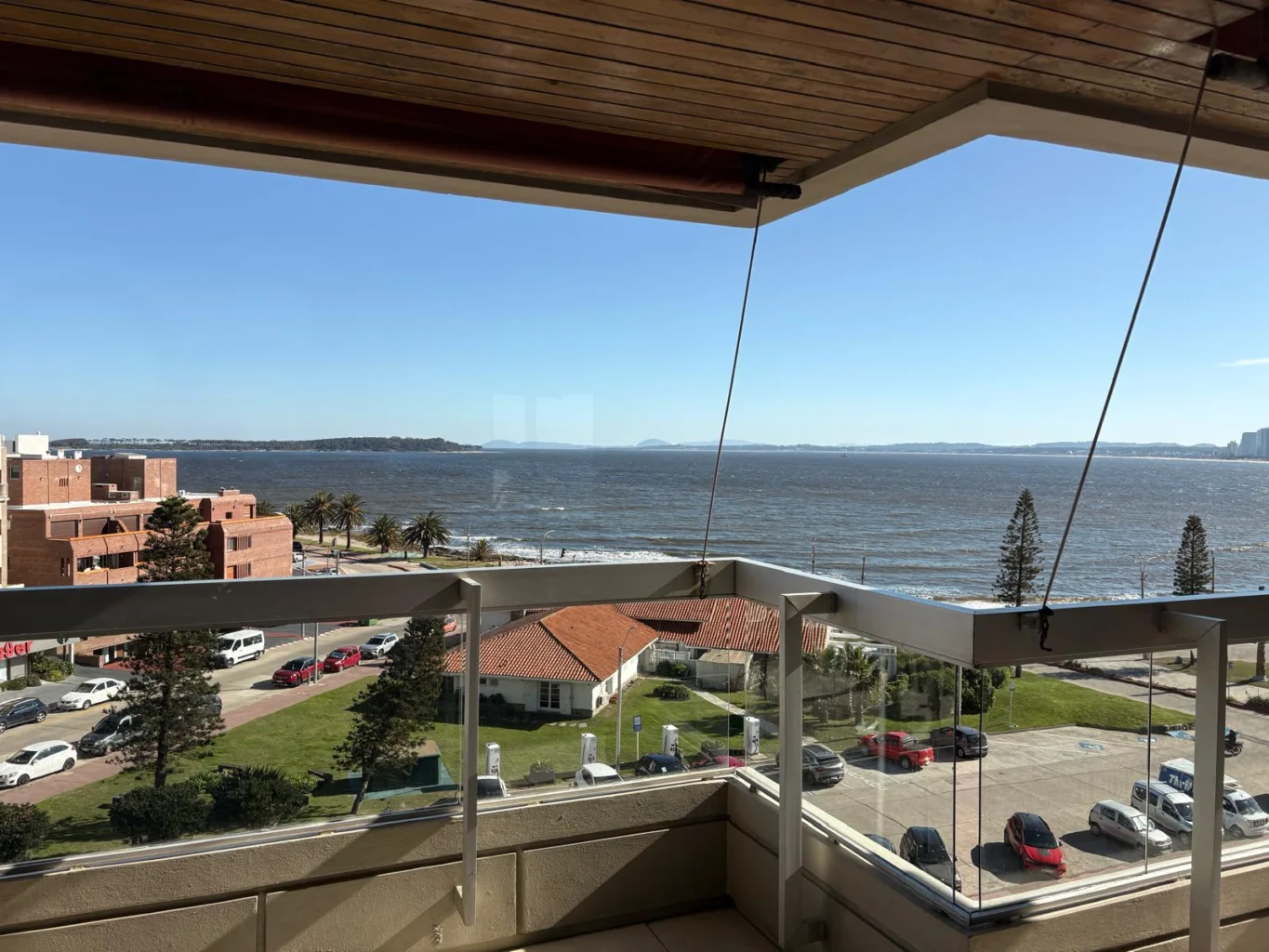 Apartamento en Playa Mansa, propiedad 274257 -Imagen 3