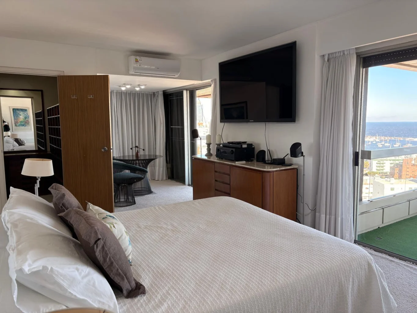 Apartamento en Playa Mansa, propiedad 274263 -Imagen 24