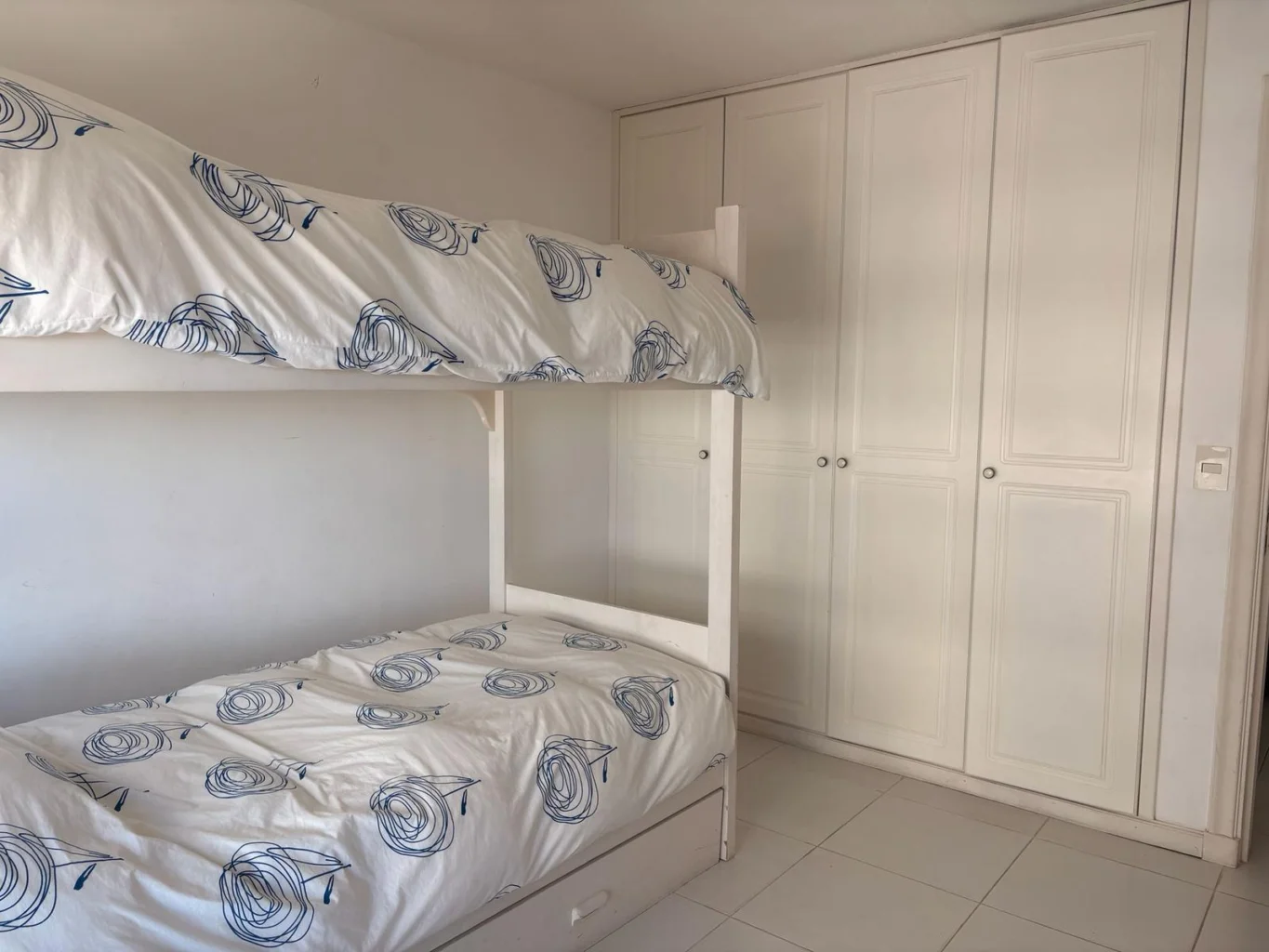 Apartamento en Playa Mansa, propiedad 274631 -Imagen 14