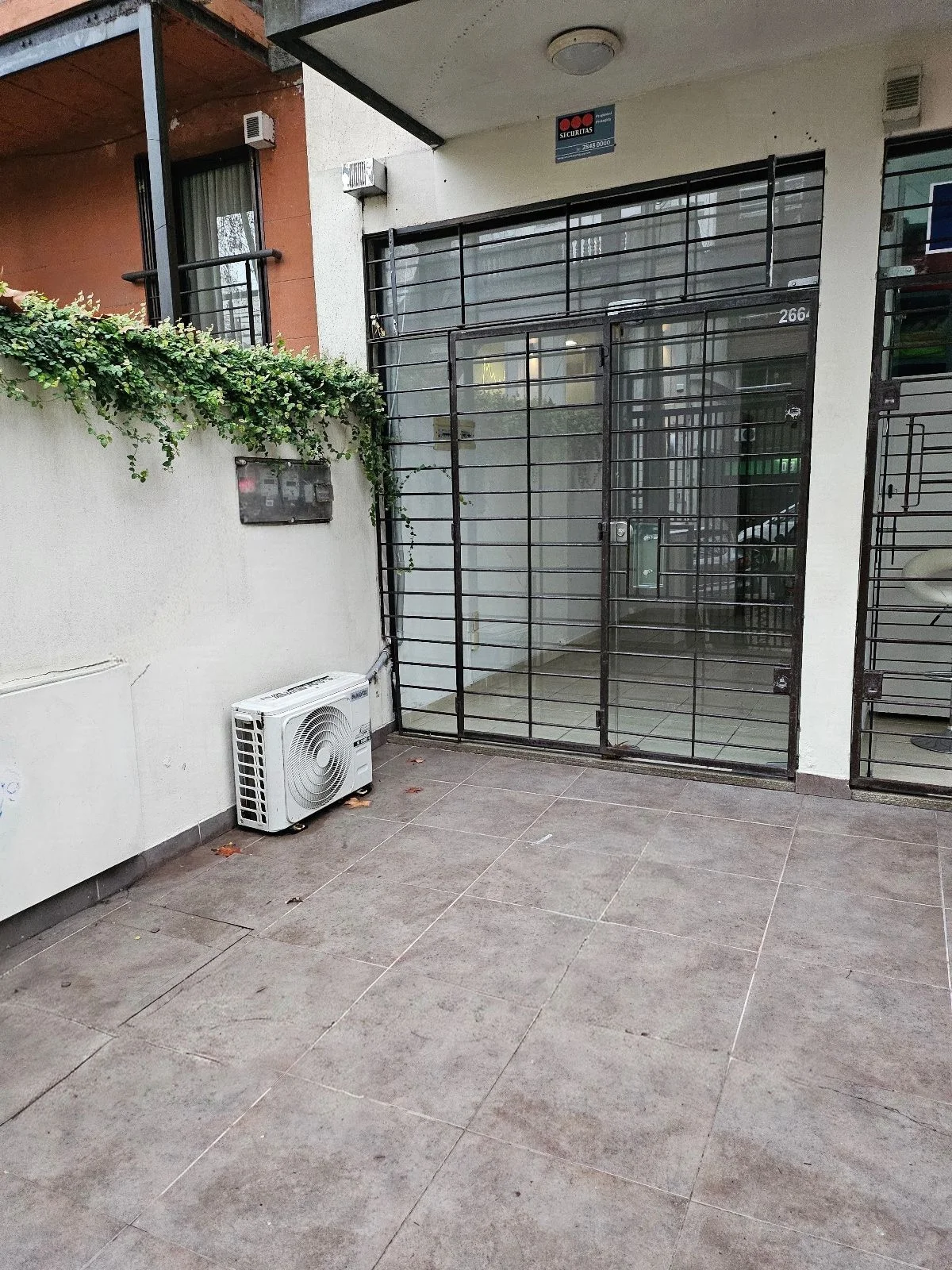 Local en Pocitos, propiedad 280240 -Imagen 1