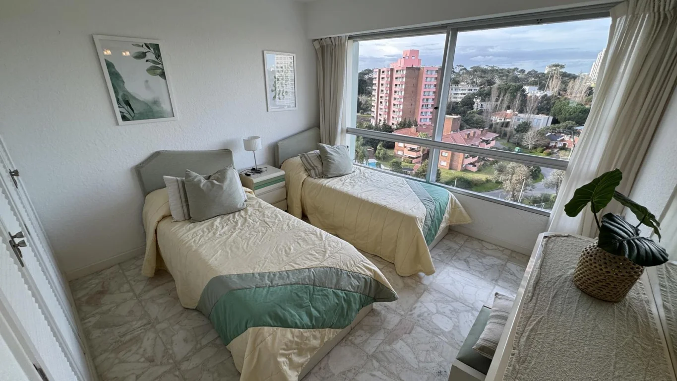 Apartamento en Playa Mansa, propiedad 284976 -Imagen 14