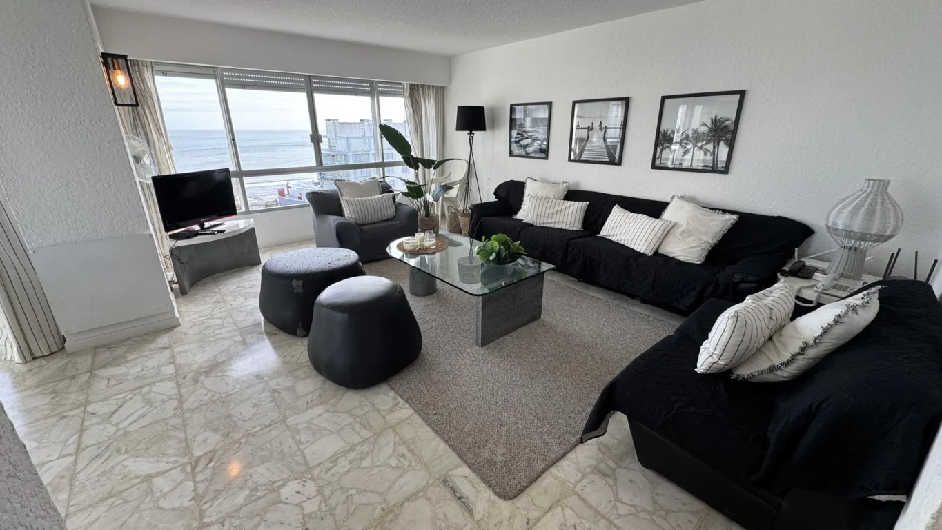 Apartamento en Playa Mansa, propiedad 284976 -Imagen 3