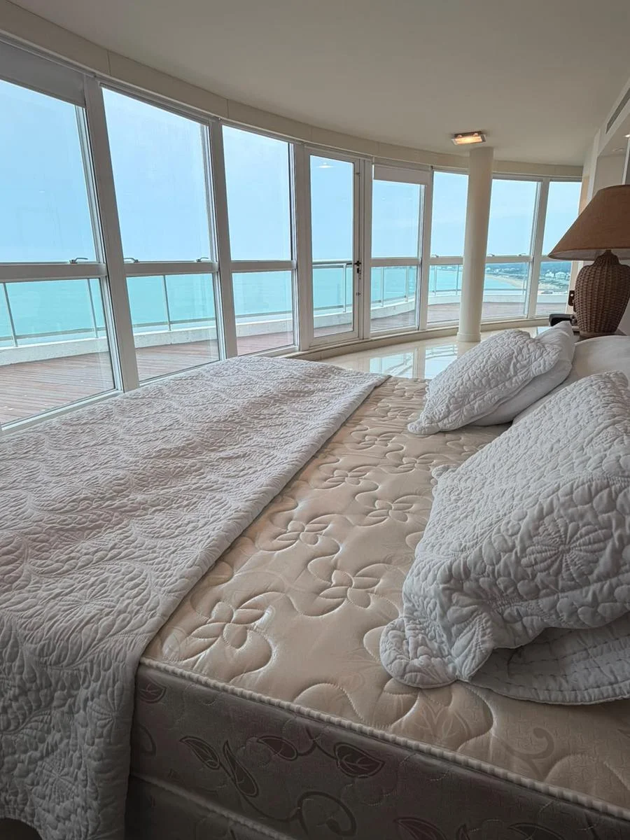 Apartamento en Playa Mansa, propiedad 288567 -Imagen 11