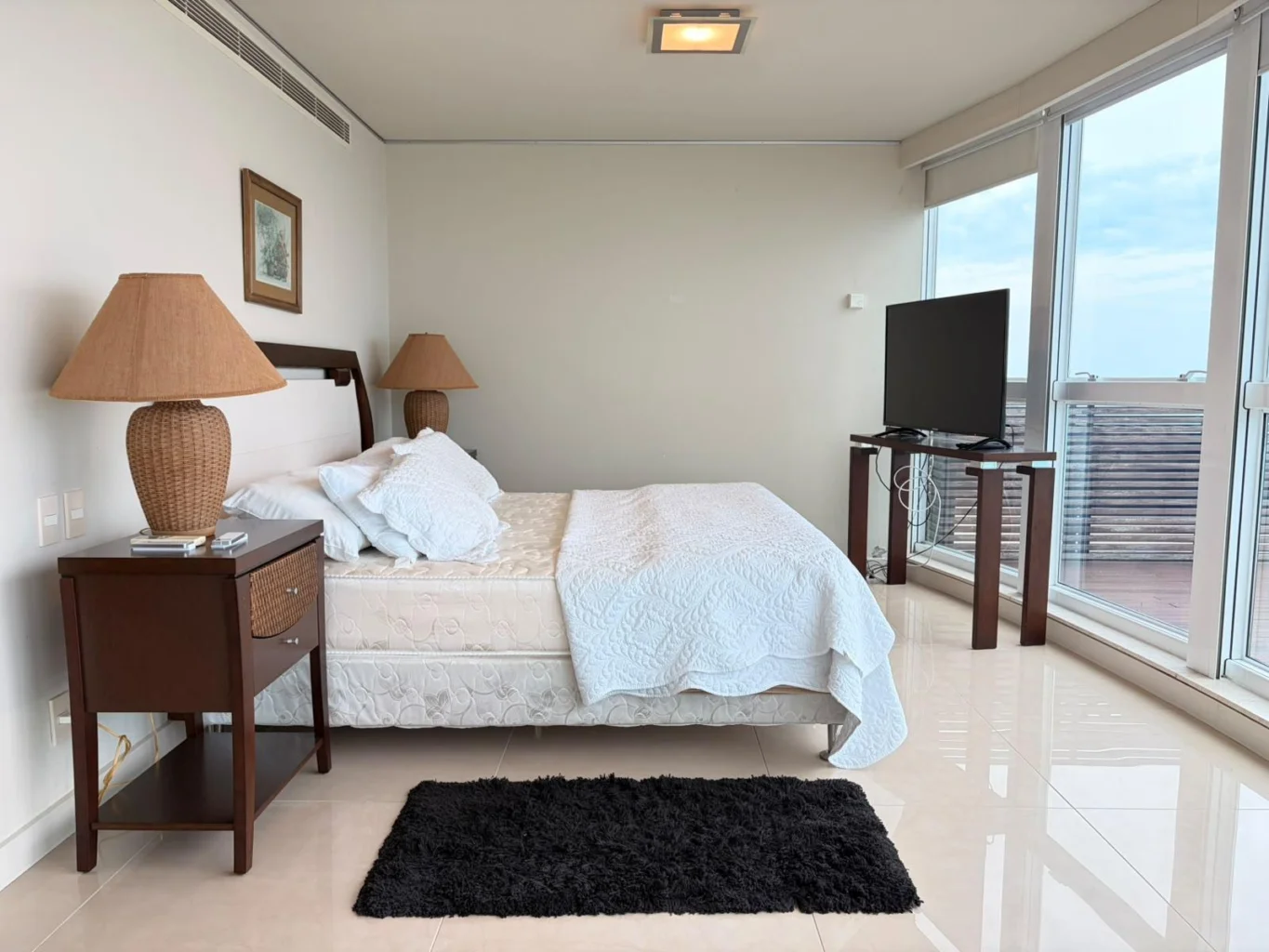 Apartamento en Playa Mansa, propiedad 288567 -Imagen 12