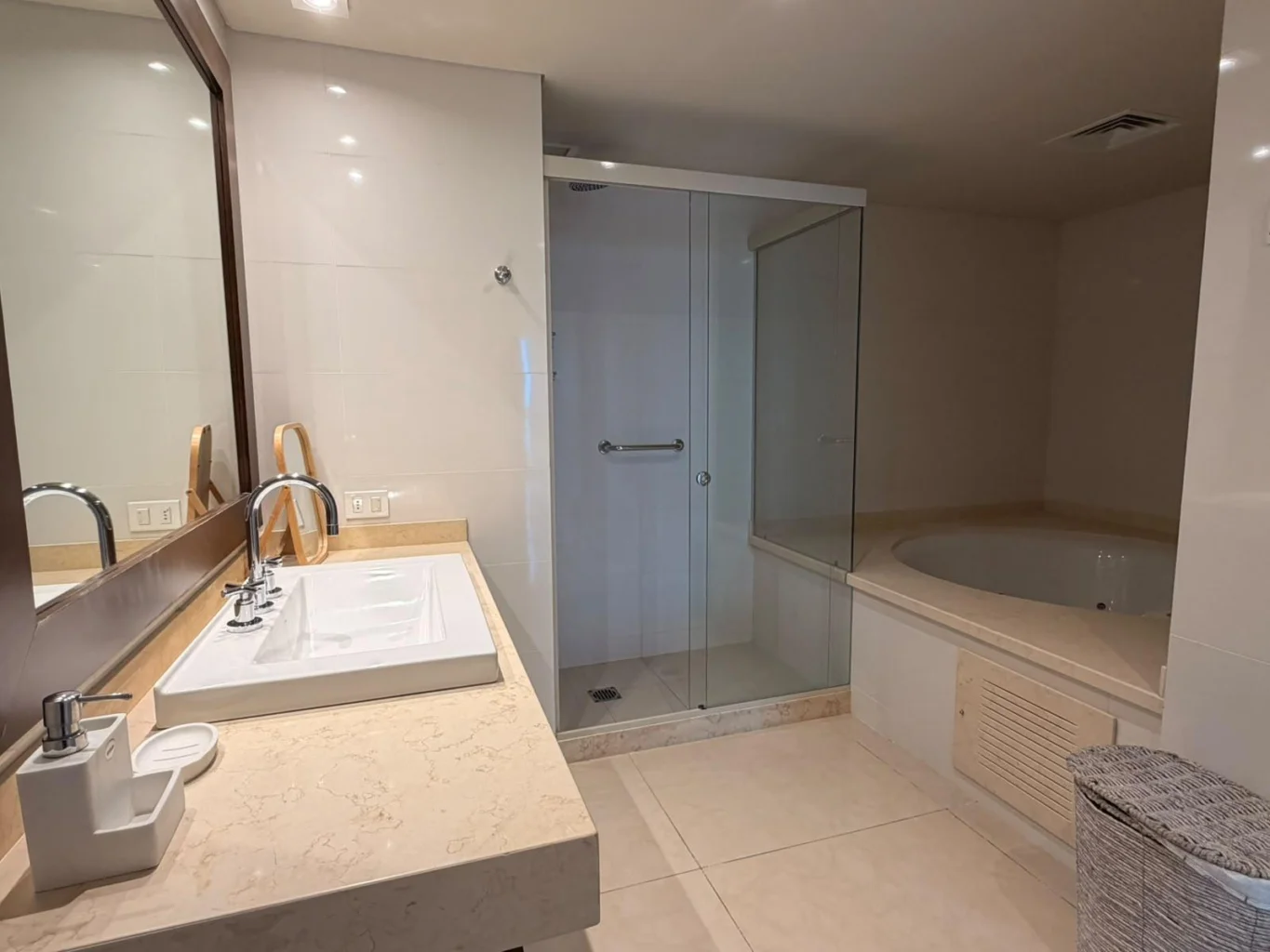 Apartamento en Playa Mansa, propiedad 288567 -Imagen 14