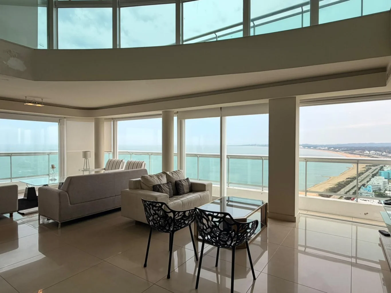 Apartamento en Playa Mansa, propiedad 288567 -Imagen 4