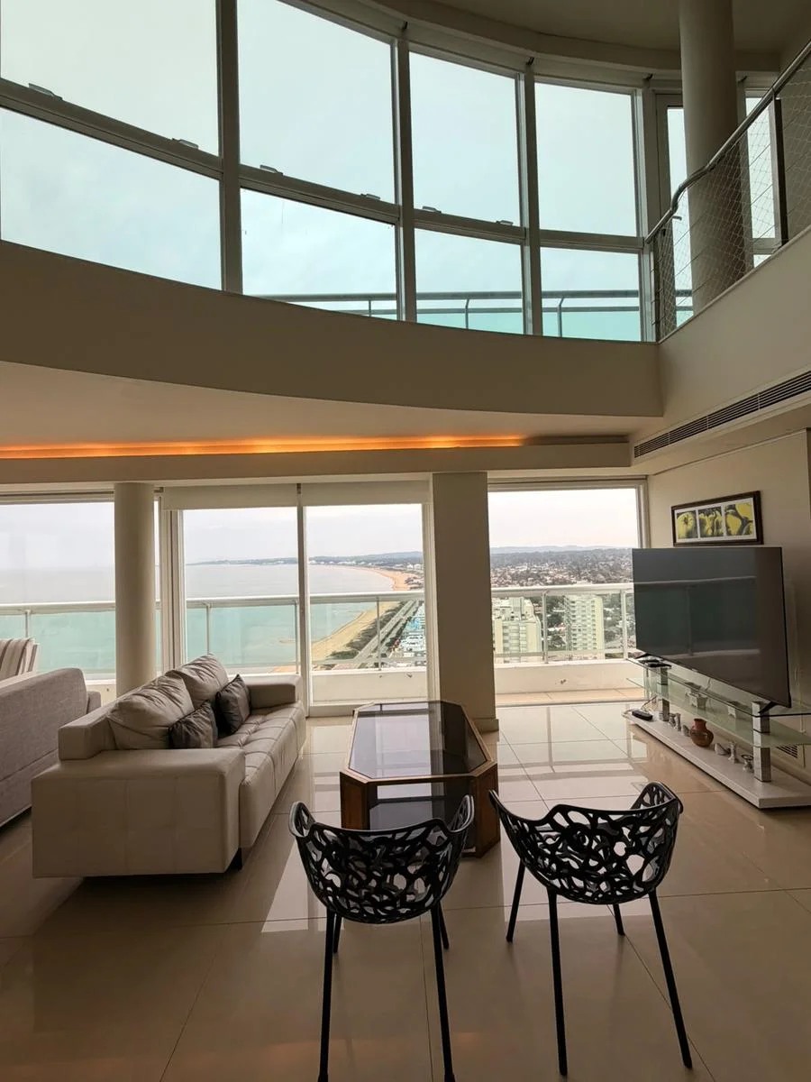 Apartamento en Playa Mansa, propiedad 288567 -Imagen 5