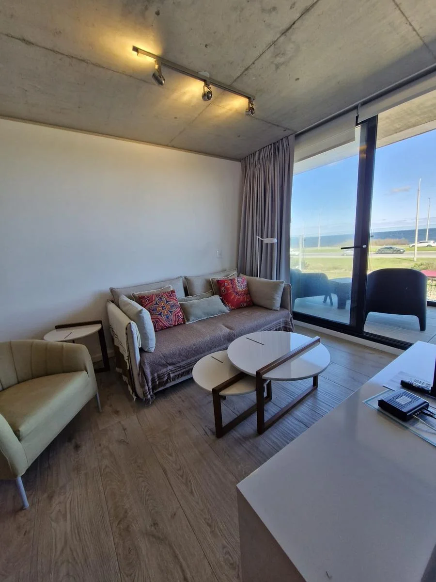 Apartamento en Playa Mansa, propiedad 293507 -Imagen 5
