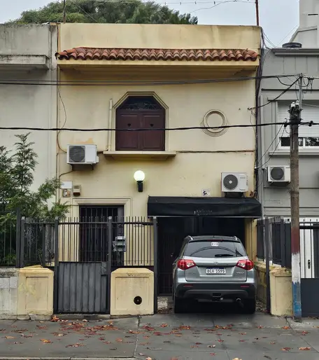 Alquiler de casa para empresa en Parque Batlle. Sobre Av. Italia