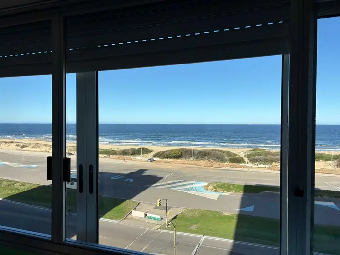 Apartamento 2 dormitorios playa Brava