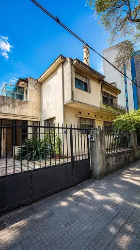 Venta Casa Pocitos imponente Casona Casa en Padron Unico