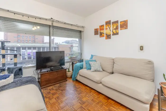 Venta Apartamento 3 dormitorios, 2 baños ubicado en el corazón de Montevideo
