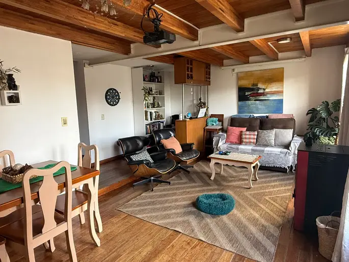 Apartamento en venta de tres dormitorios en Bella Vista