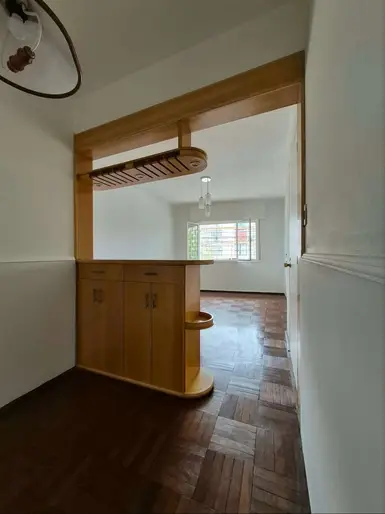 Se alquila apartamento de dos dormitorios en Parque Batlle