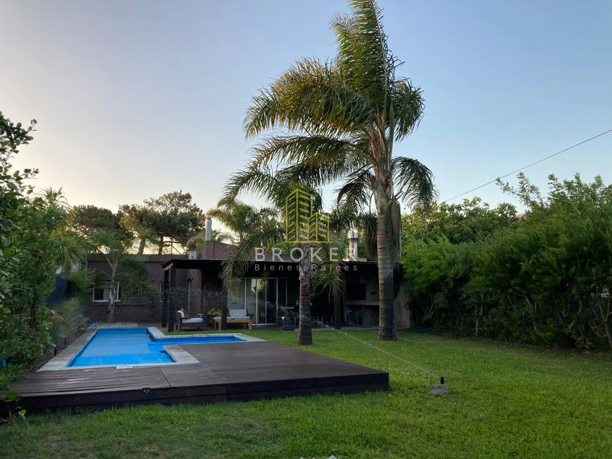 Casa en Manantiales, propiedad 208283 -Imagen 1
