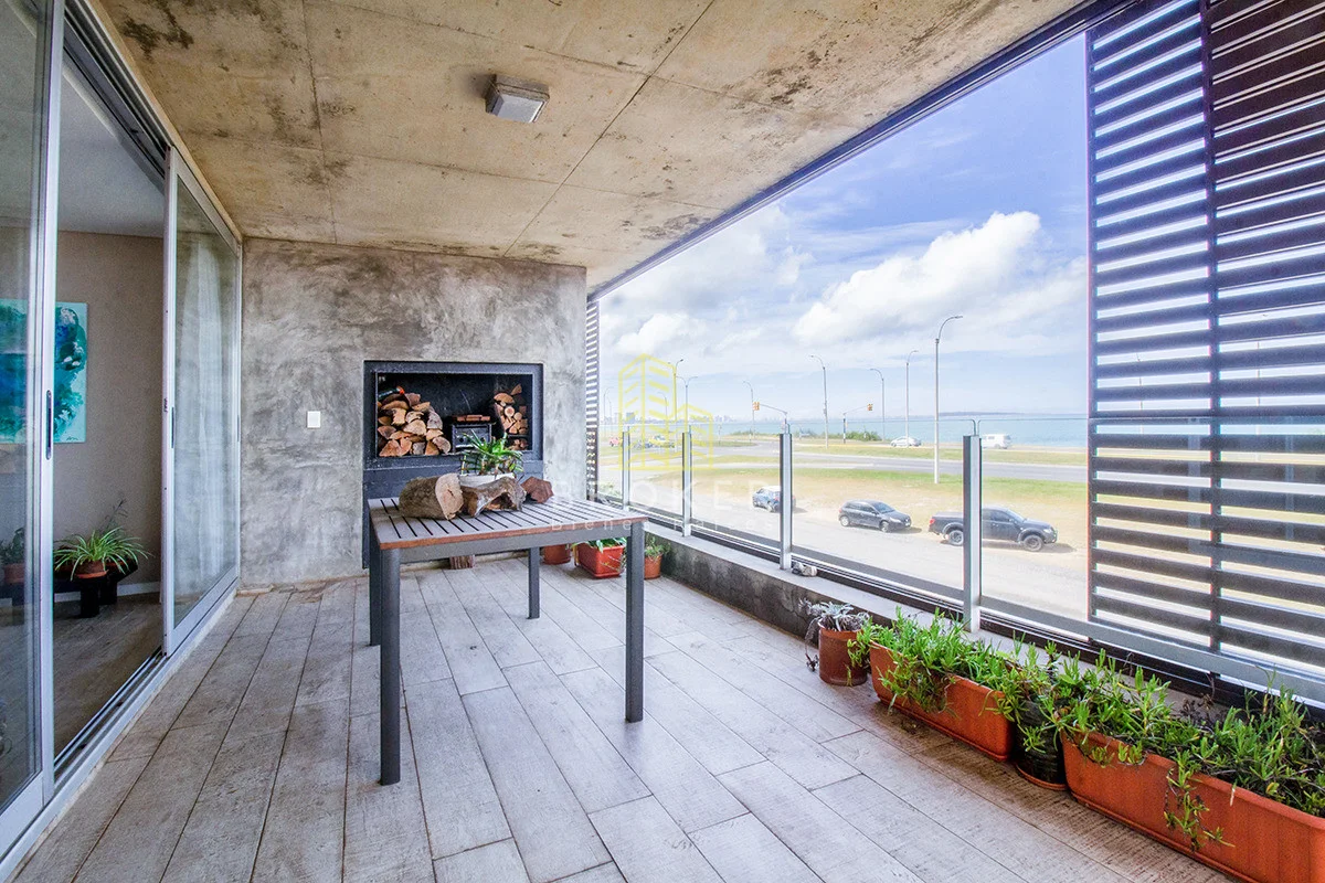 Apartamento en Pinares, propiedad 216915 -Imagen 2