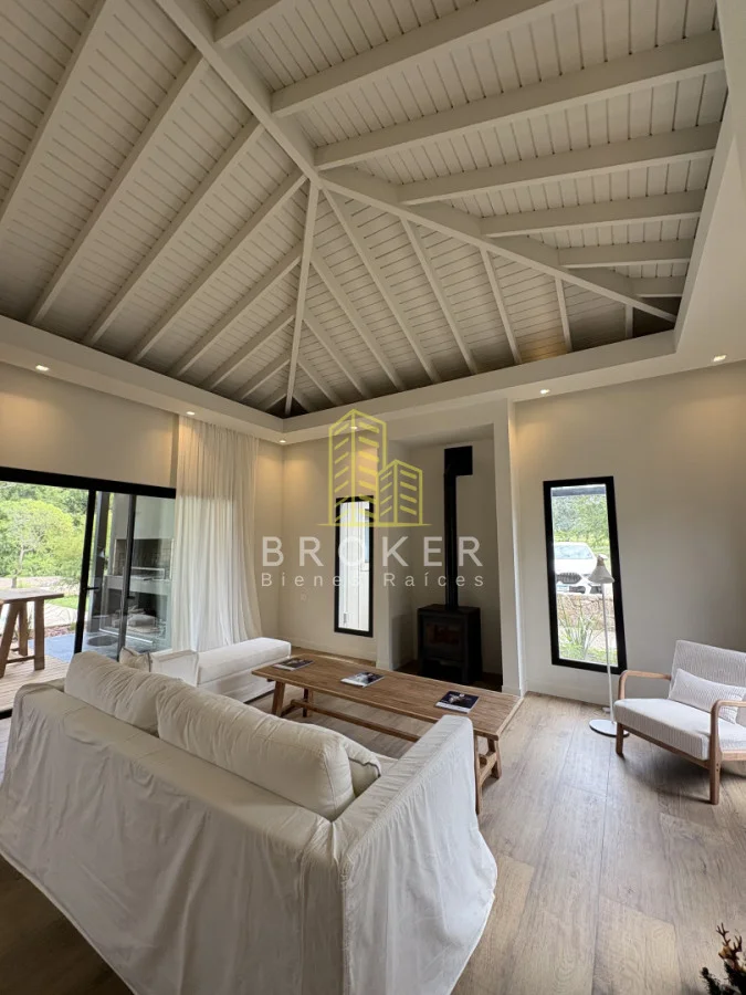 Casa en La Barra, propiedad 246358 -Imagen 1