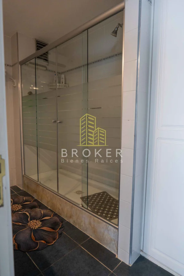 Apartamento en Playa Mansa, propiedad 275265 -Imagen 16