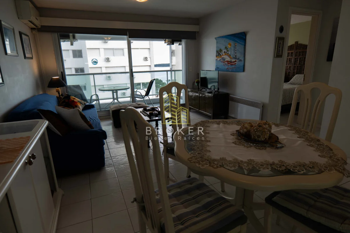 Apartamento en Playa Mansa, propiedad 275265 -Imagen 9