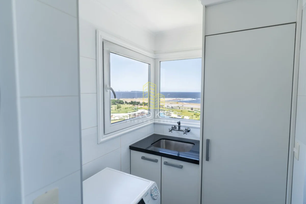 Apartamento en Playa Mansa, propiedad 284855 -Imagen 16