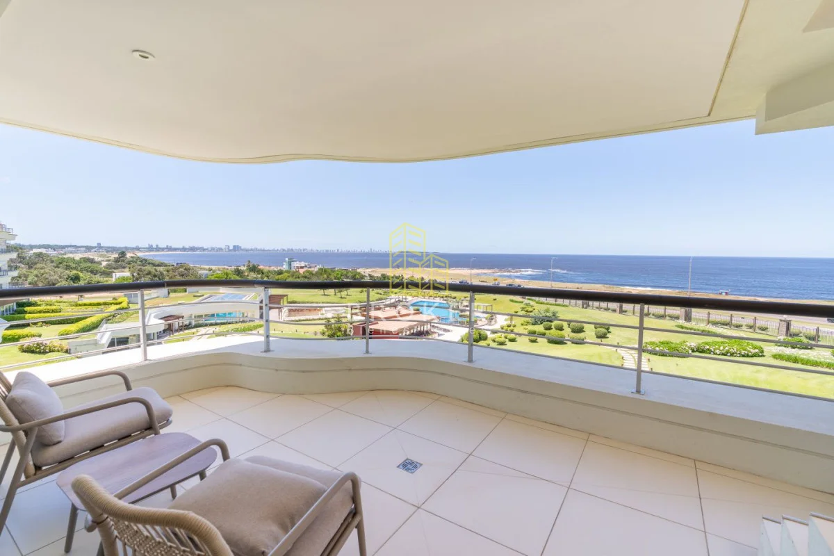 Apartamento en Playa Mansa, propiedad 284855 -Imagen 5