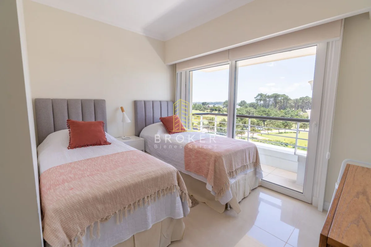 Apartamento en Playa Mansa, propiedad 284855 -Imagen 10