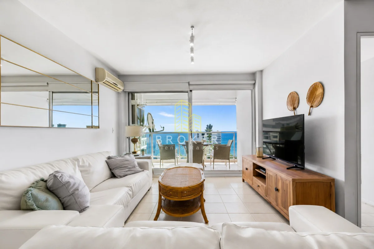 Apartamento en Playa Mansa, propiedad 285511 -Imagen 2