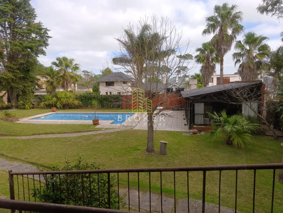 Casa en Playa Mansa, propiedad 288325 -Imagen 4