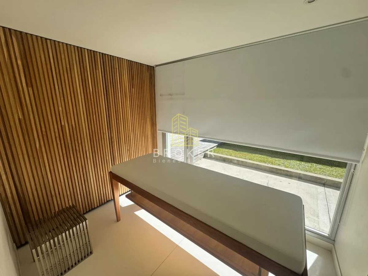 Apartamento en Playa Mansa, propiedad 293890 -Imagen 12