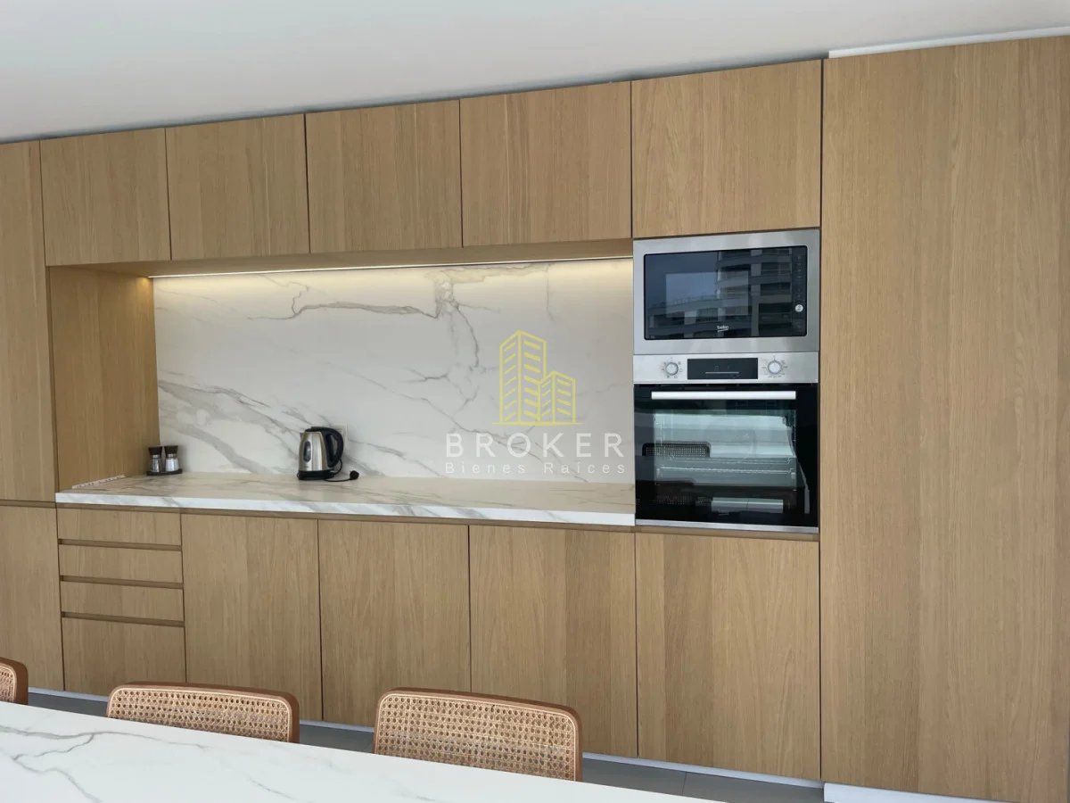 Apartamento en Playa Mansa, propiedad 293890 -Imagen 18