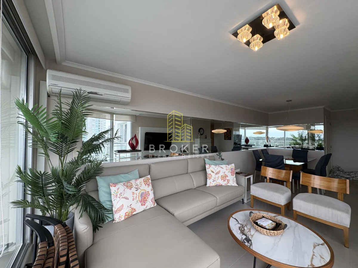 Apartamento en Playa Brava, propiedad 294573 -Imagen 2