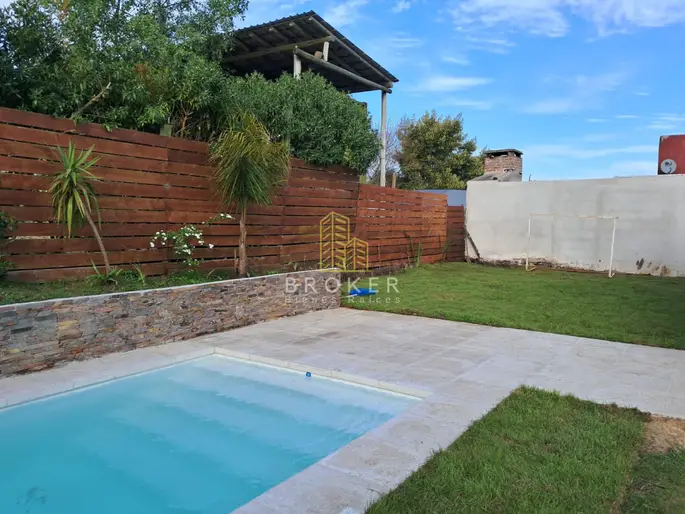 Alquiler Temporario Casa en La Barra, con piscina