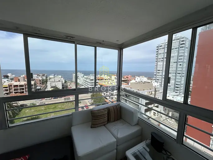 Venta Apartamento TORRE VERONA Peninsula Punta del Este Puerto 2 dormitorios y medio